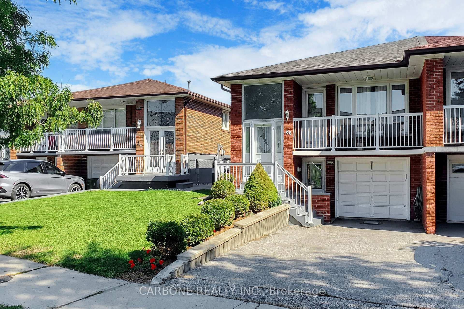 66 Cabana Drive photo 2