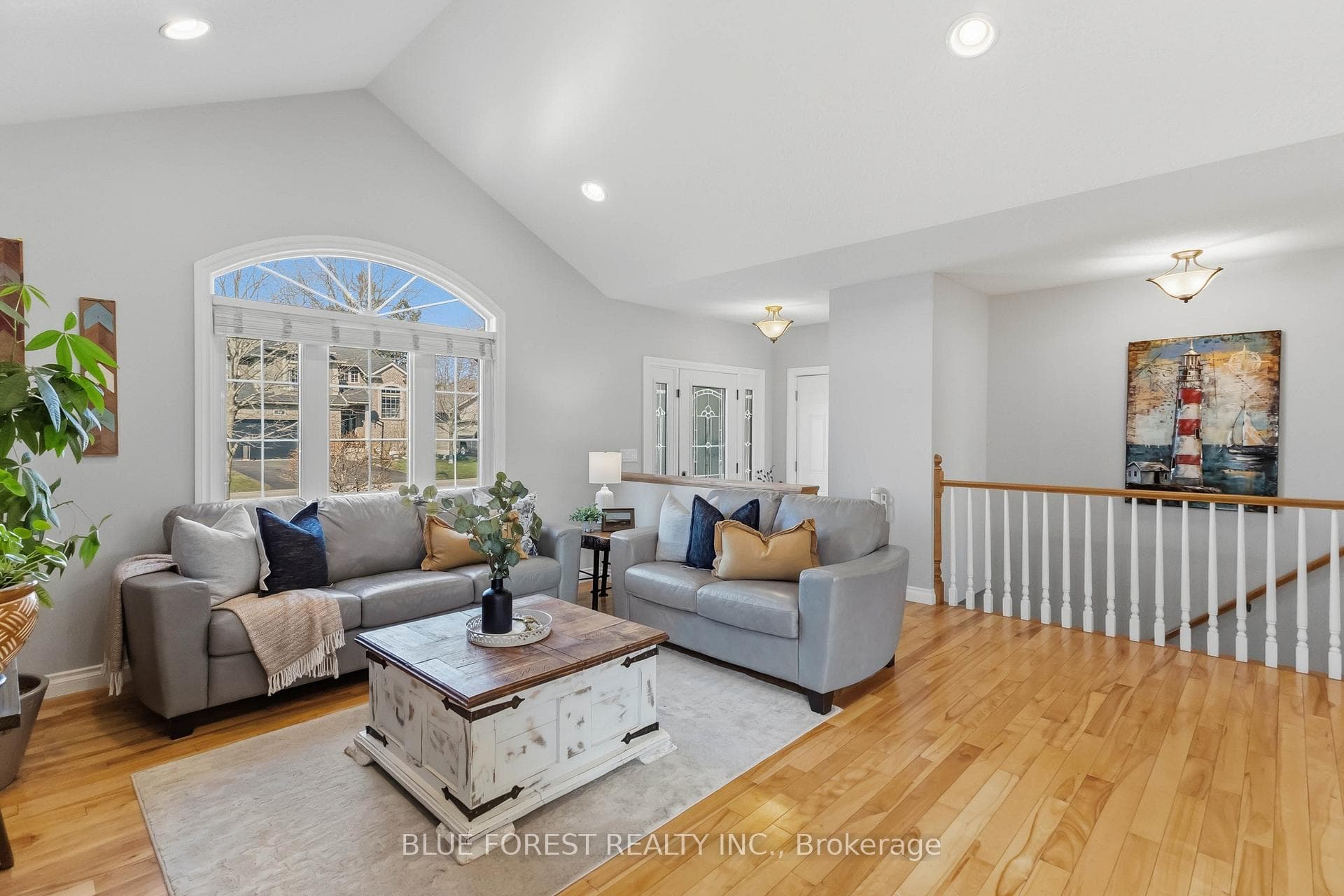 29 Holland Avenue photo 10