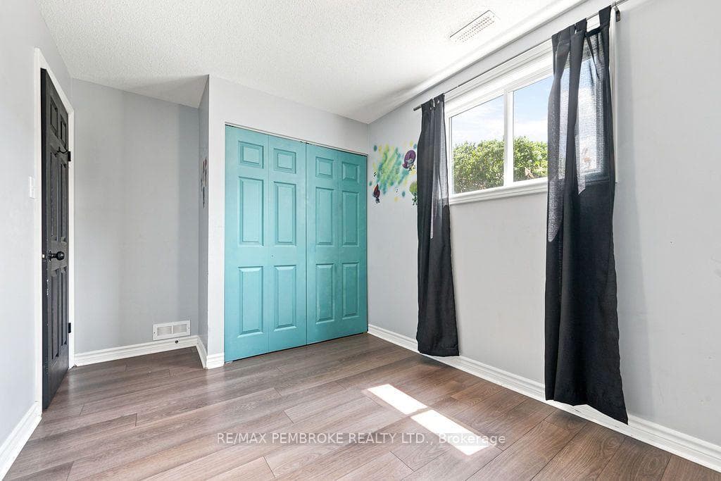 180 Garden Street photo 28