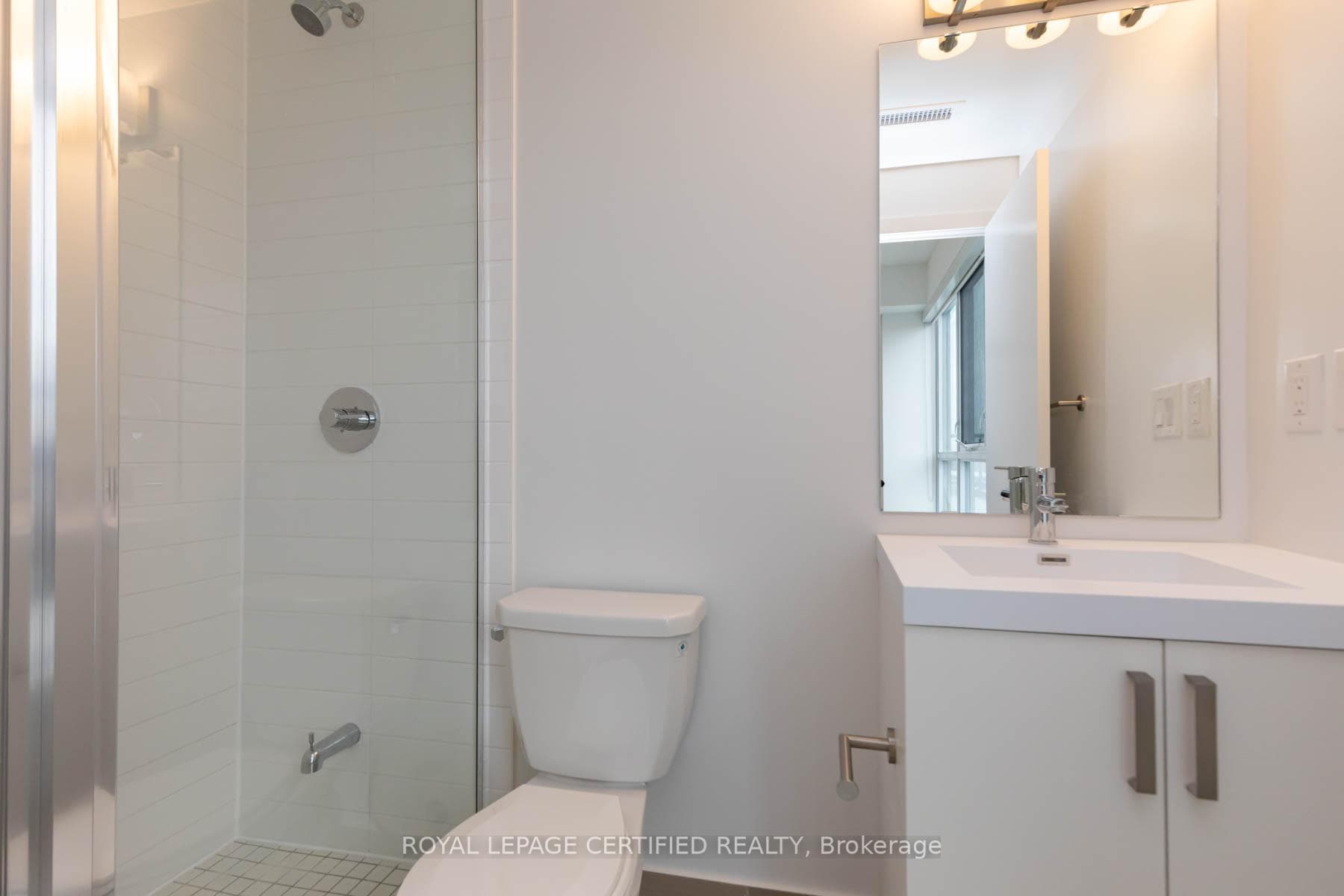 1603 Eglinton Avenue Unit 909 photo 17