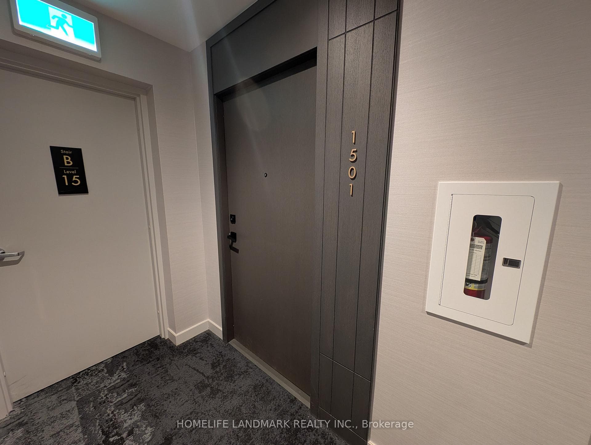 15 Holmes Avenue Unit 1501 photo 2