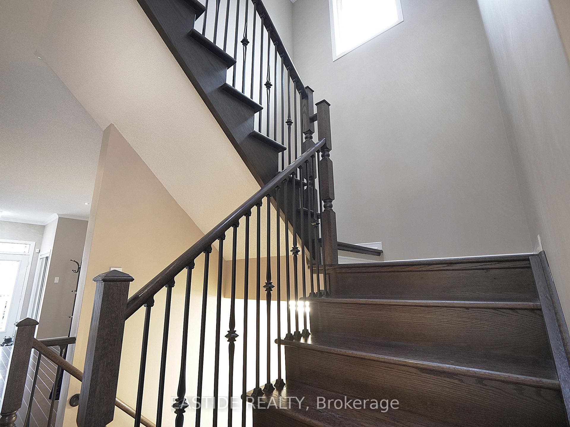 190 Delbert Circle photo 13