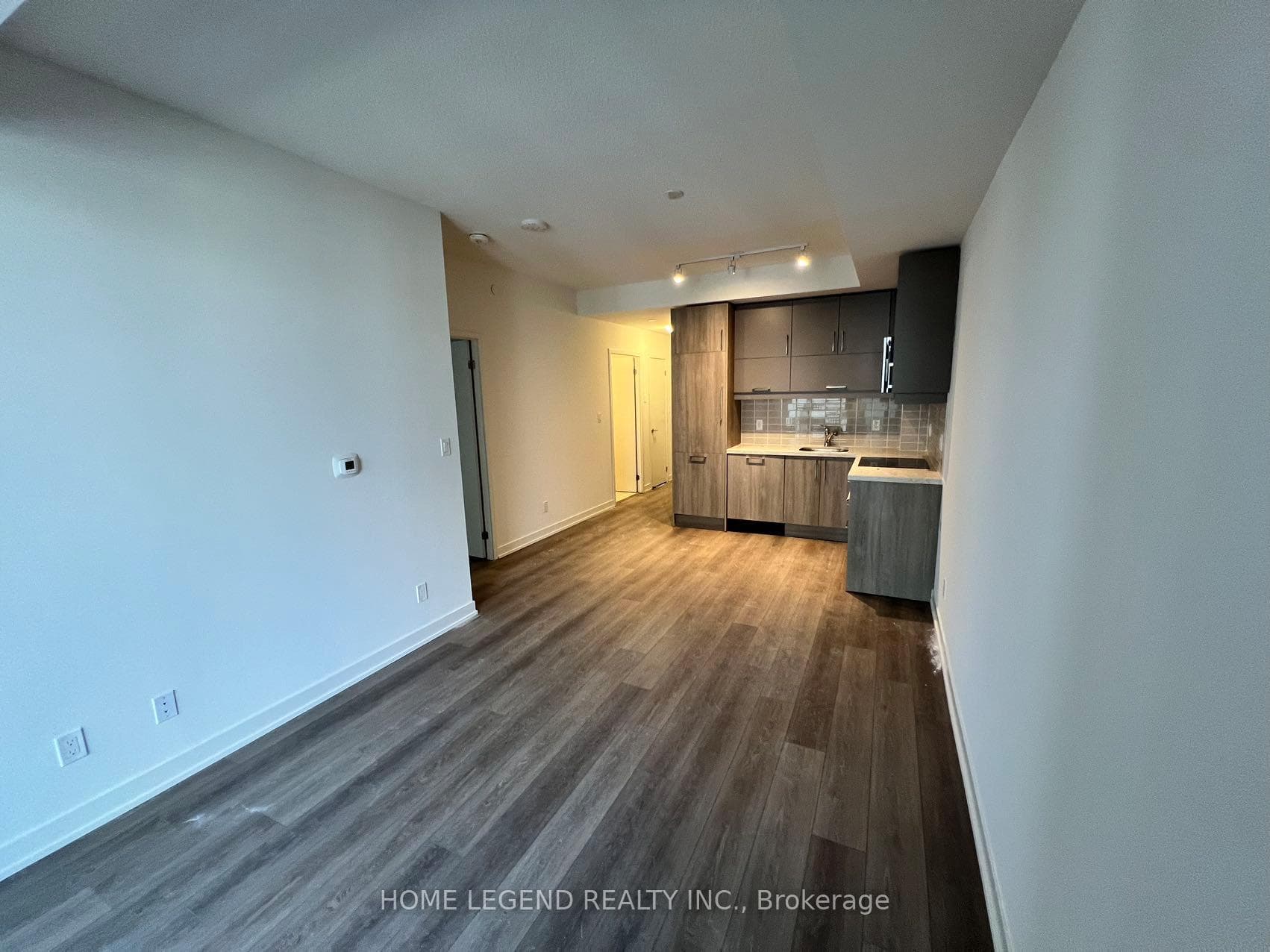 38 Simcoe Promenade Unit 715 photo 2