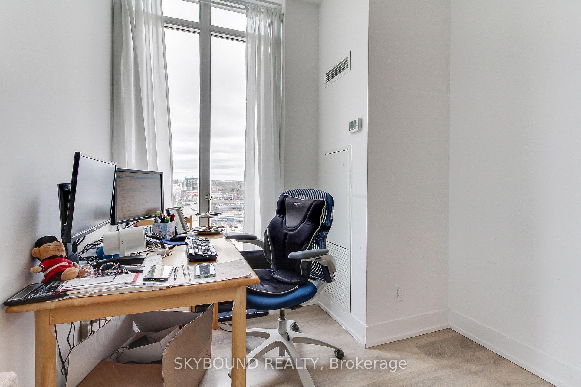 9471 Yonge Street Unit 1007 photo 14