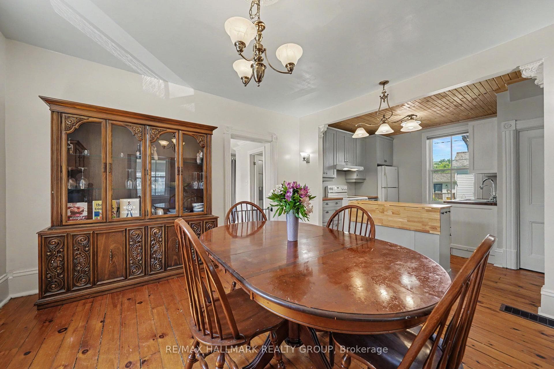 98 Drummond Street photo 15