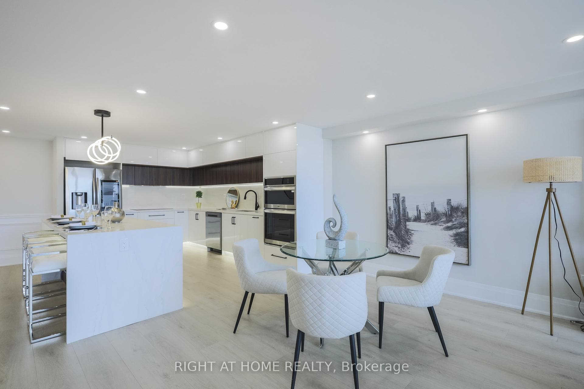 1555 Finch Avenue Unit 1205 photo 5