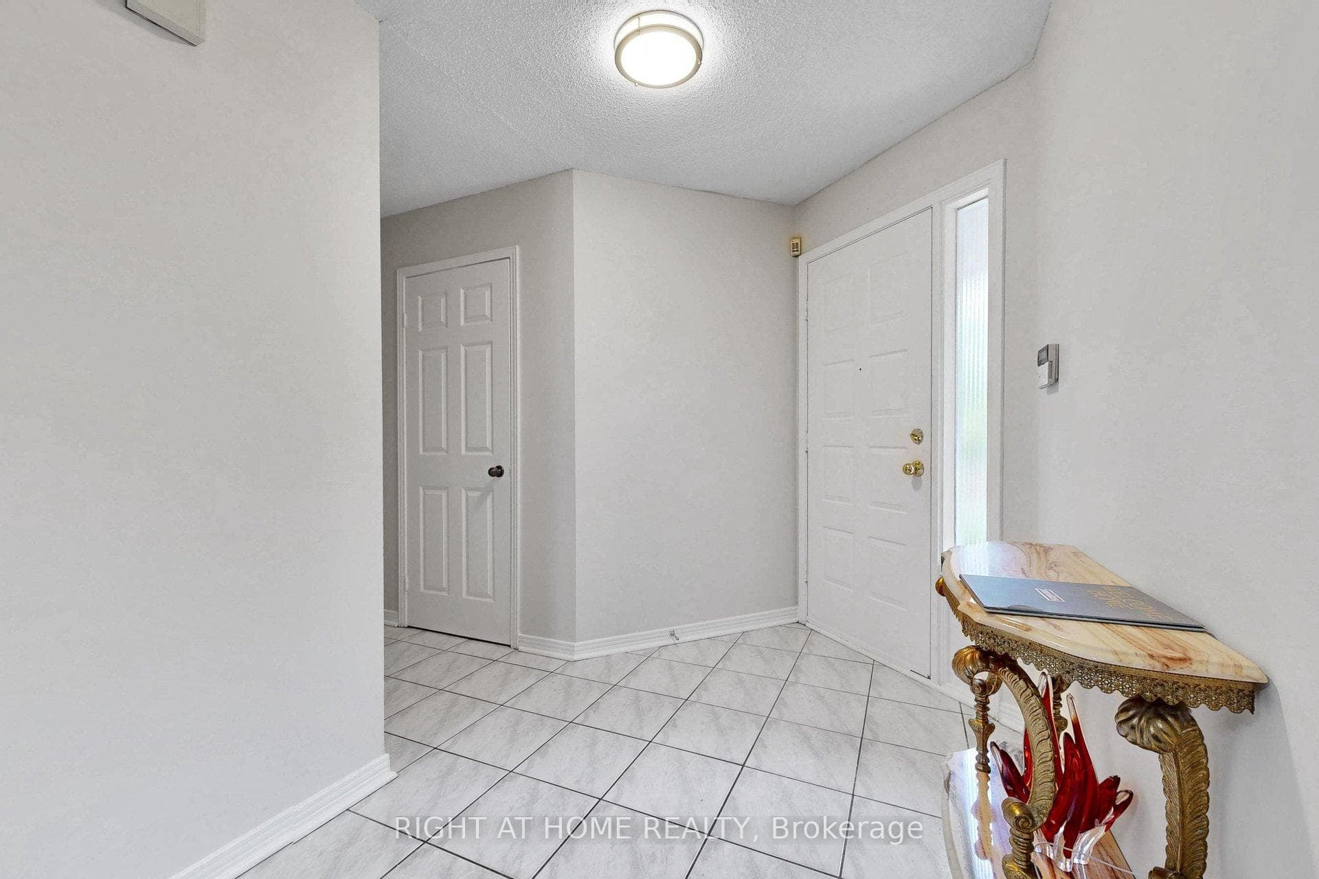 103 Heatherton Way photo 6