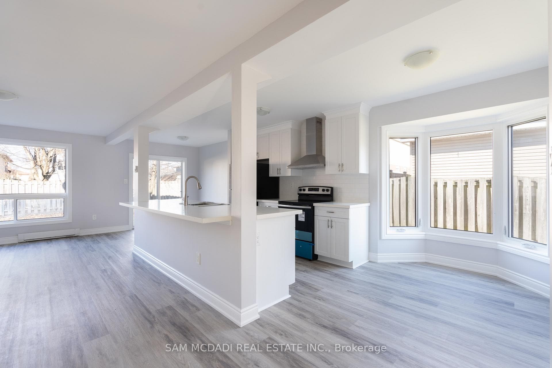 9 Birchfield Drive photo 3