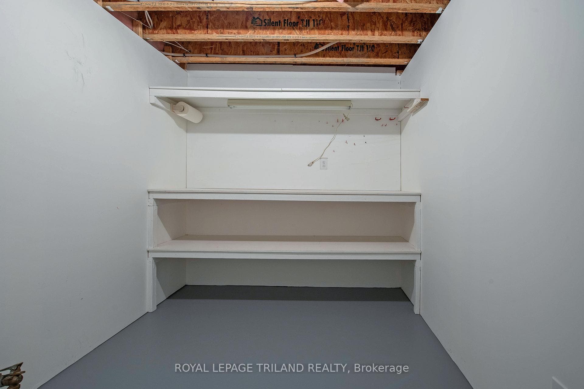 1571 Coronation Drive Unit 9 photo 42