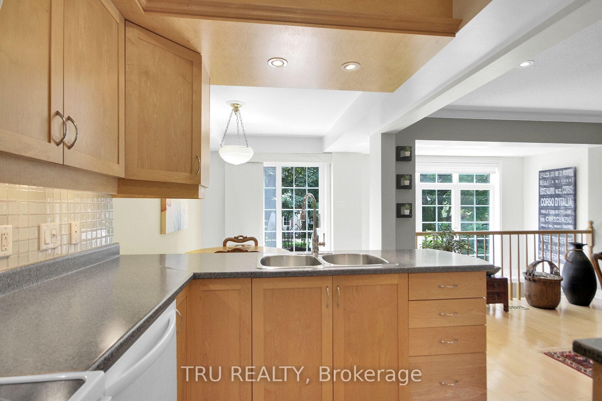 109 Braddock Private photo 11
