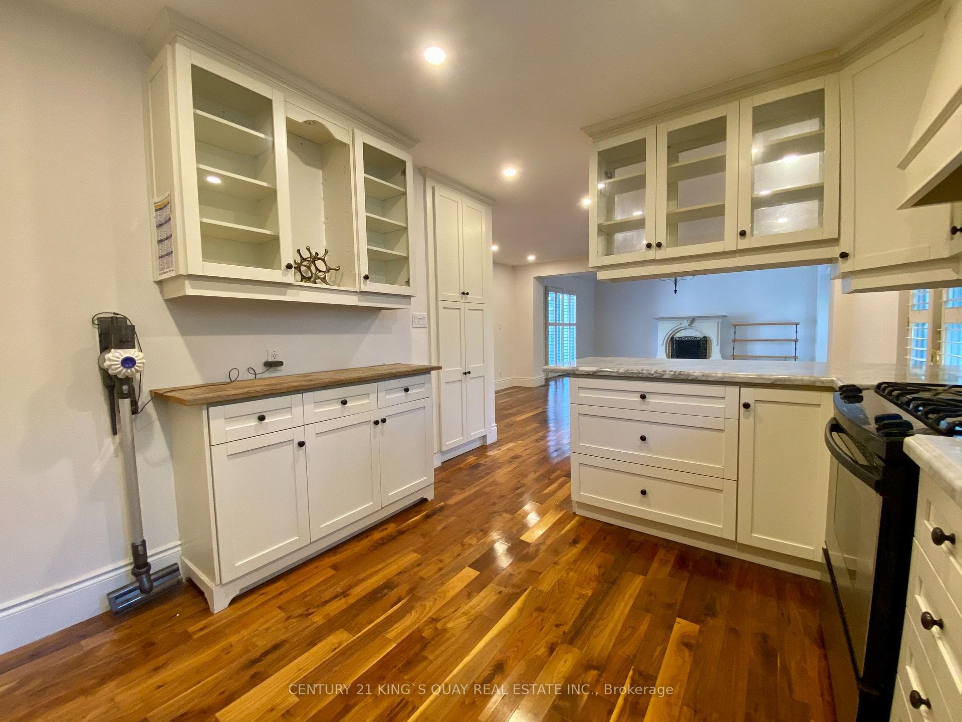 73 Norden Crescent photo 14