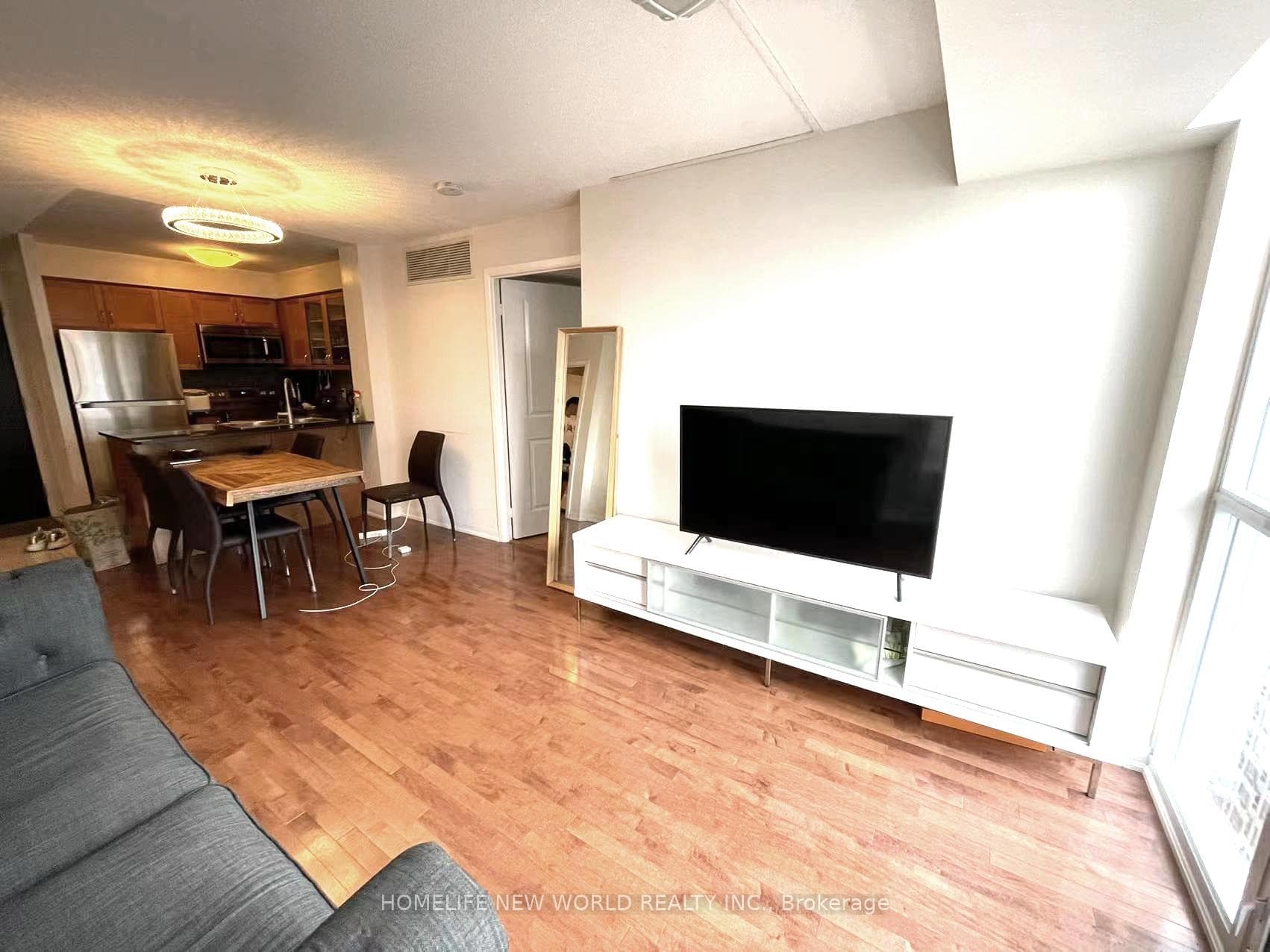 5791 Yonge Street Unit 2510 photo 4