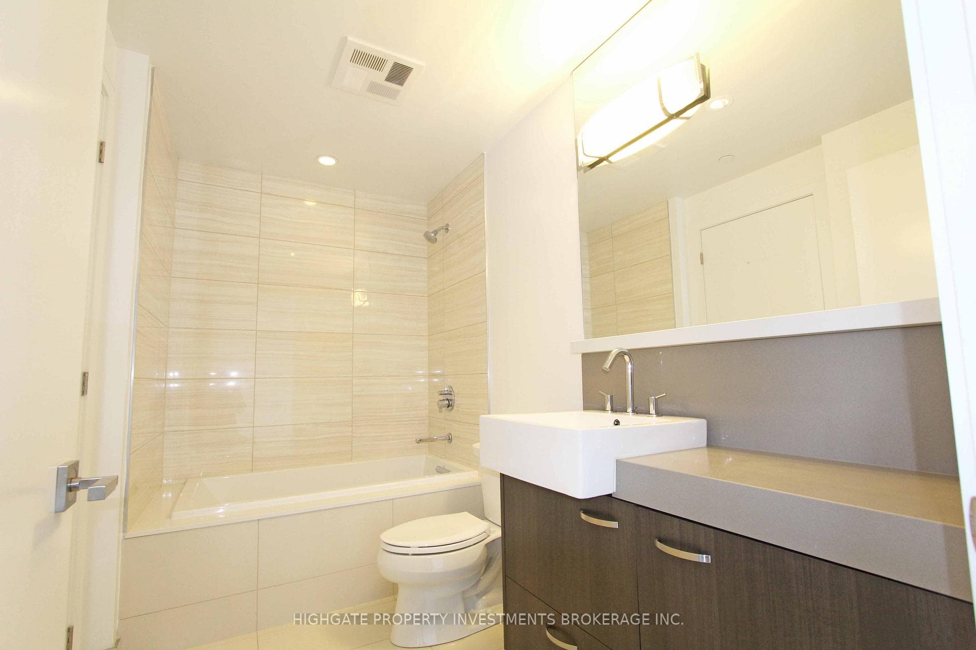 170 Avenue Road Unit 809 photo 11