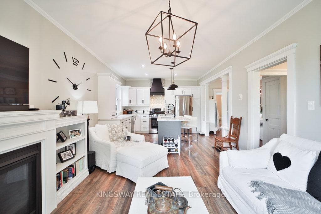 320 Grand Road photo 12
