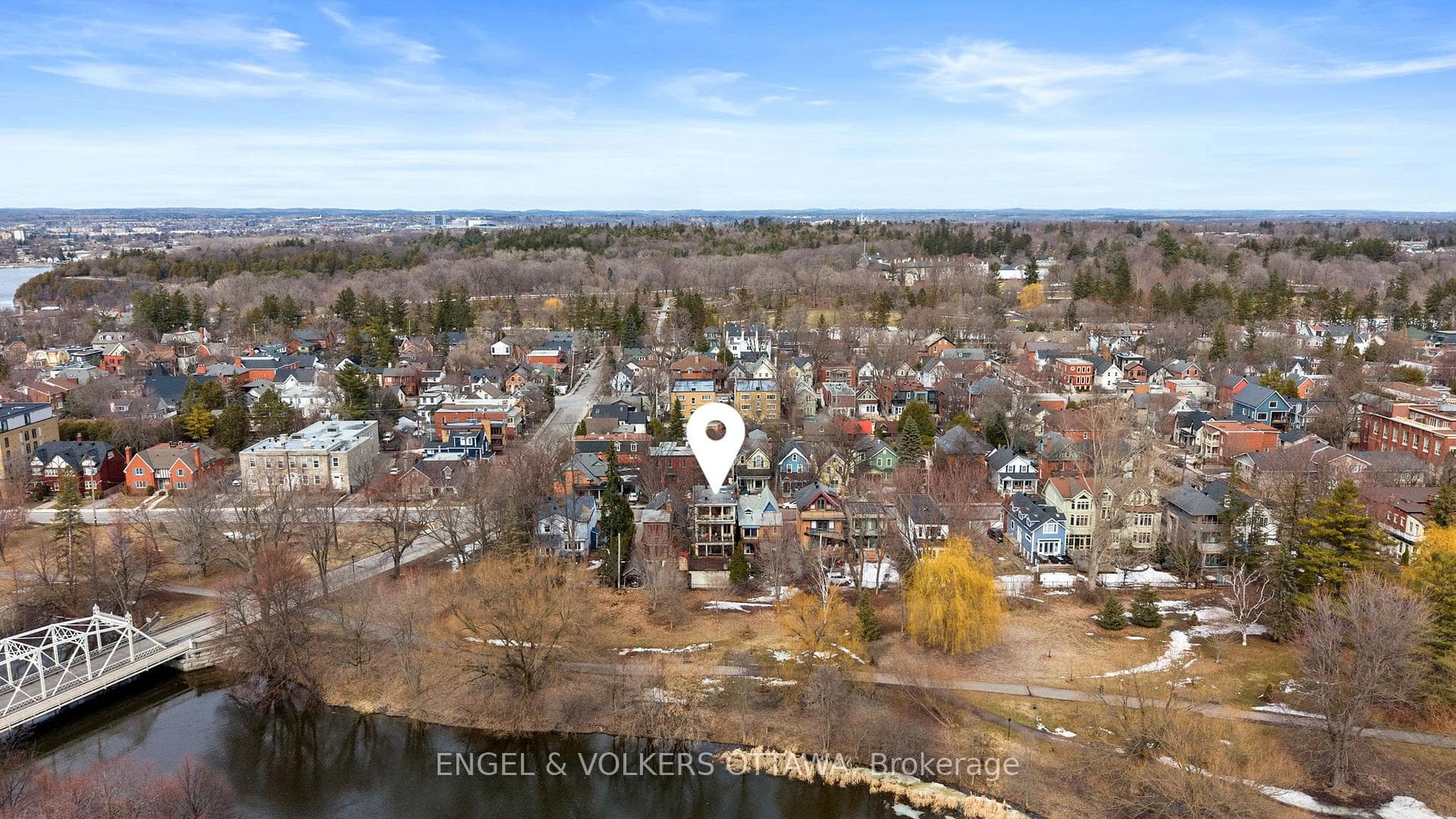 105 Stanley Avenue photo 40