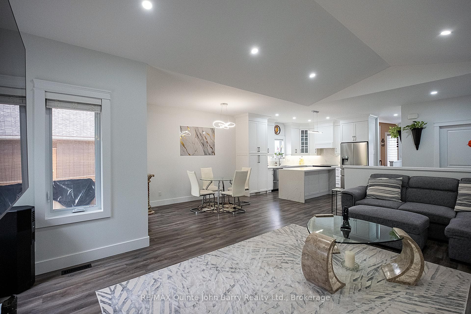 46 Birchmount Street photo 14