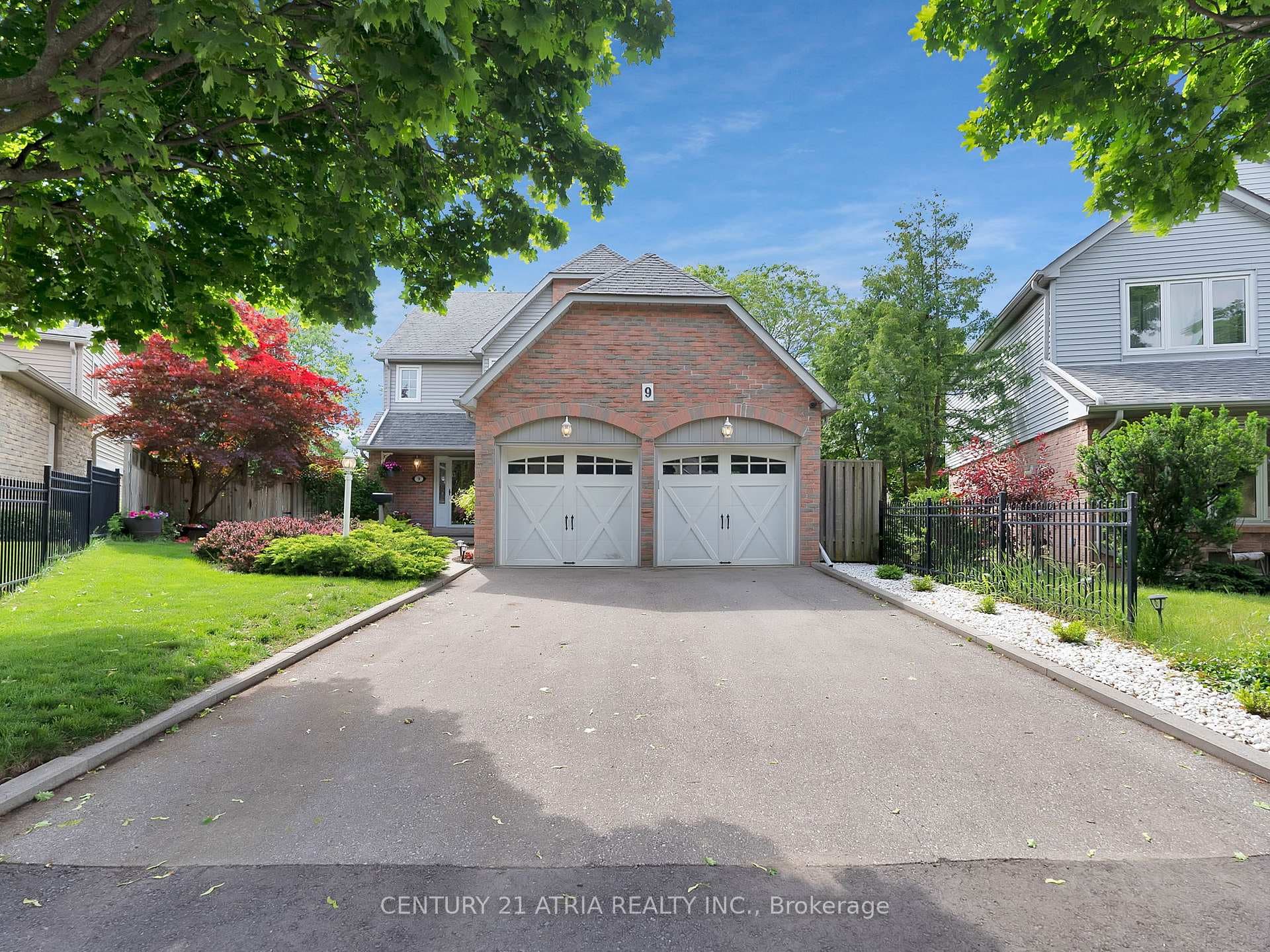 9 Persimmon Court photo 1