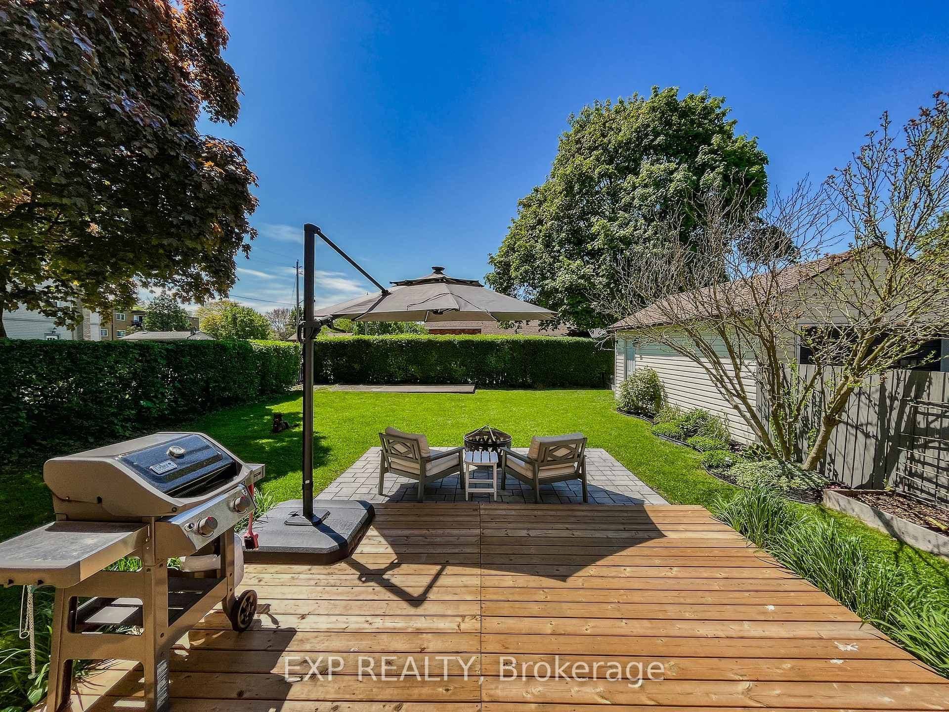 1 Laird Drive photo 31