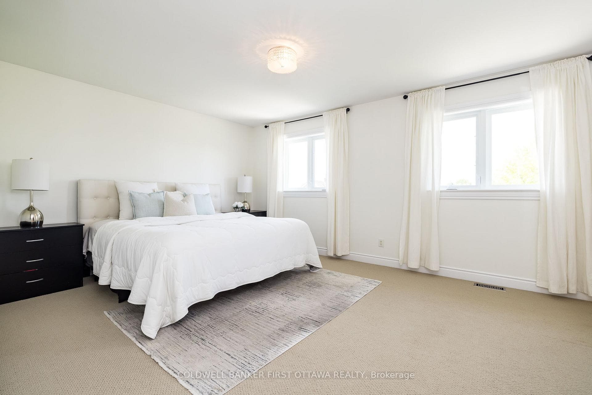 187 GLENNCASTLE Drive photo 26