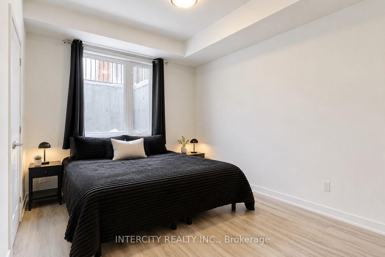 11 David Eyer Road Unit 1504 photo 14