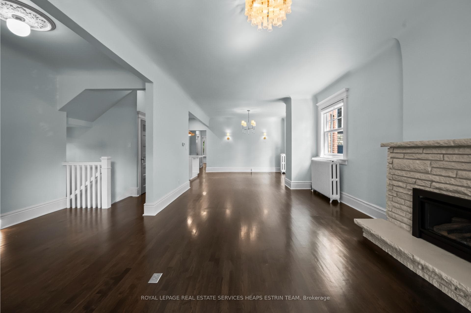 18 Castle Frank Crescent Unit Main photo 7