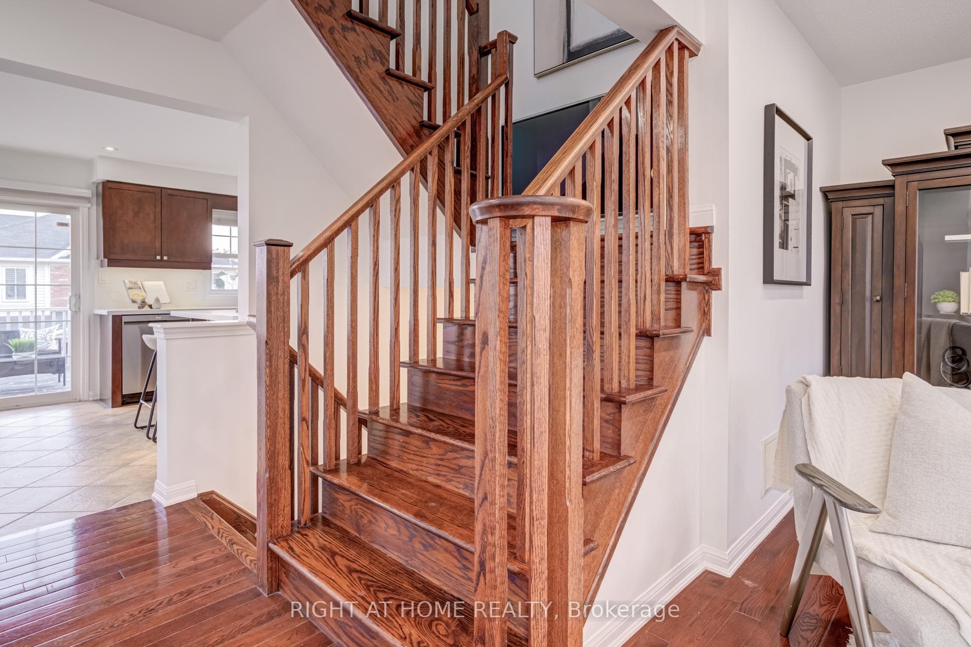 664 Scott Boulevard photo 31