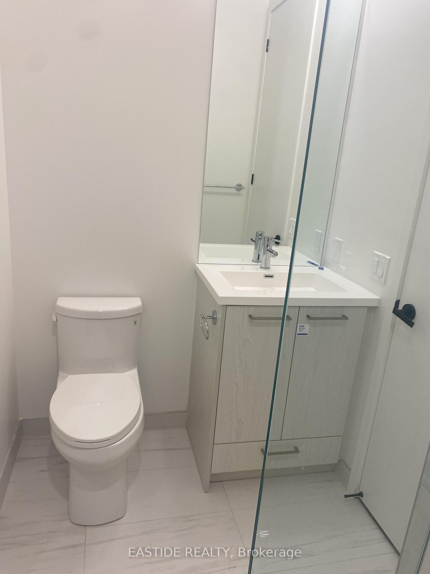28 Interchange Way Unit Unit#D109 photo 13