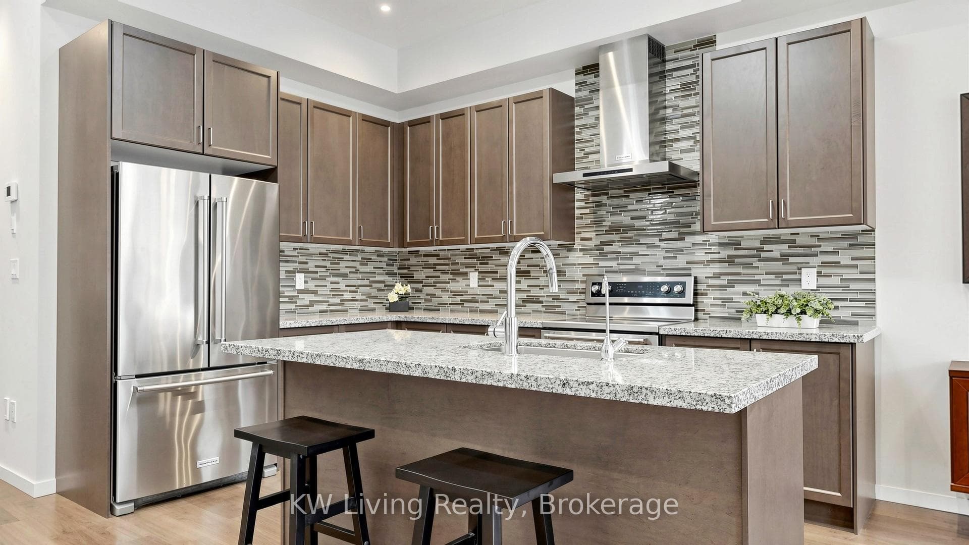 389 Elyse Court photo 5