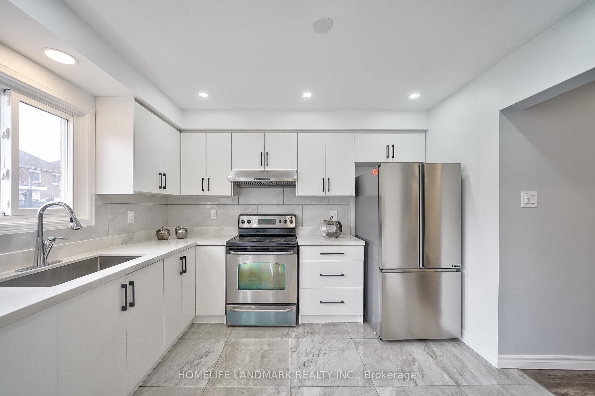29 Kenborough Court photo 14