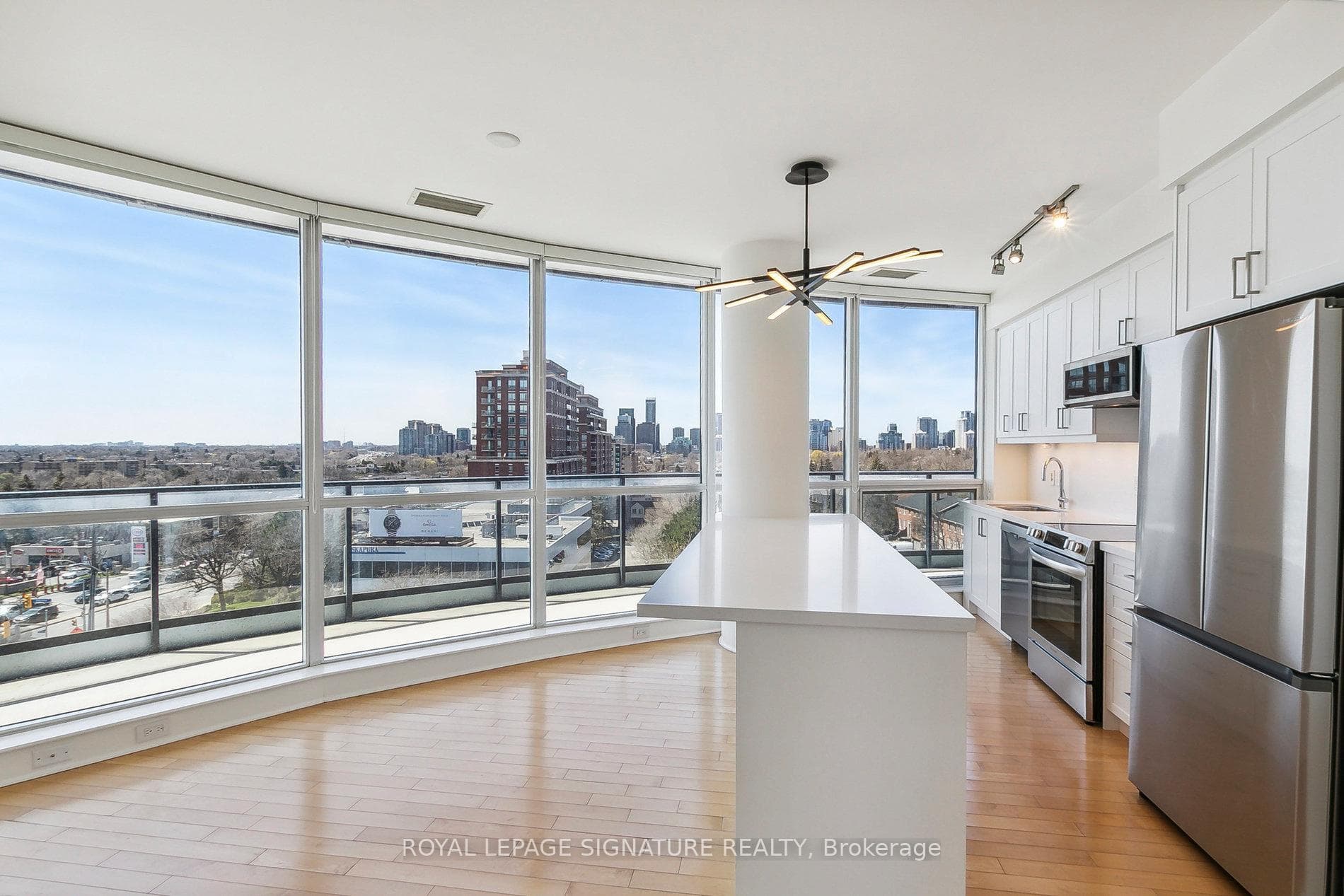 2885 Bayview Avenue Unit 709 photo 3