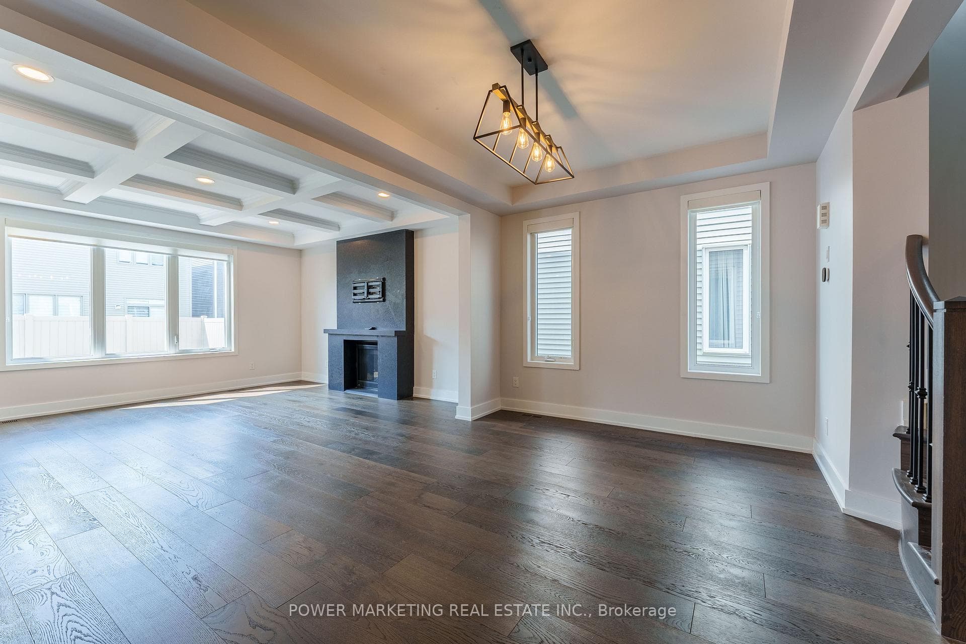 635 Perseus Avenue photo 8