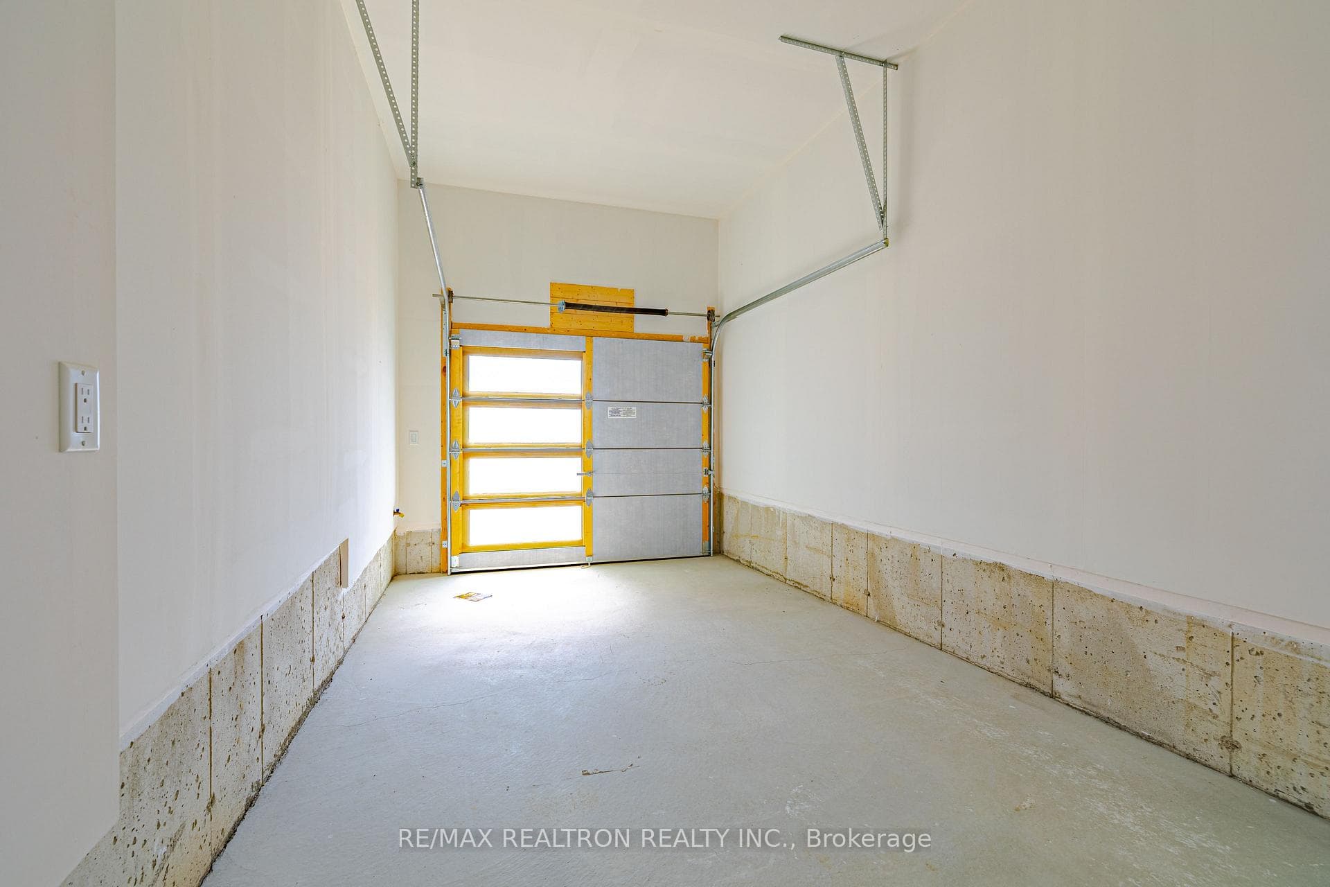 41 John McCrae Street photo 33