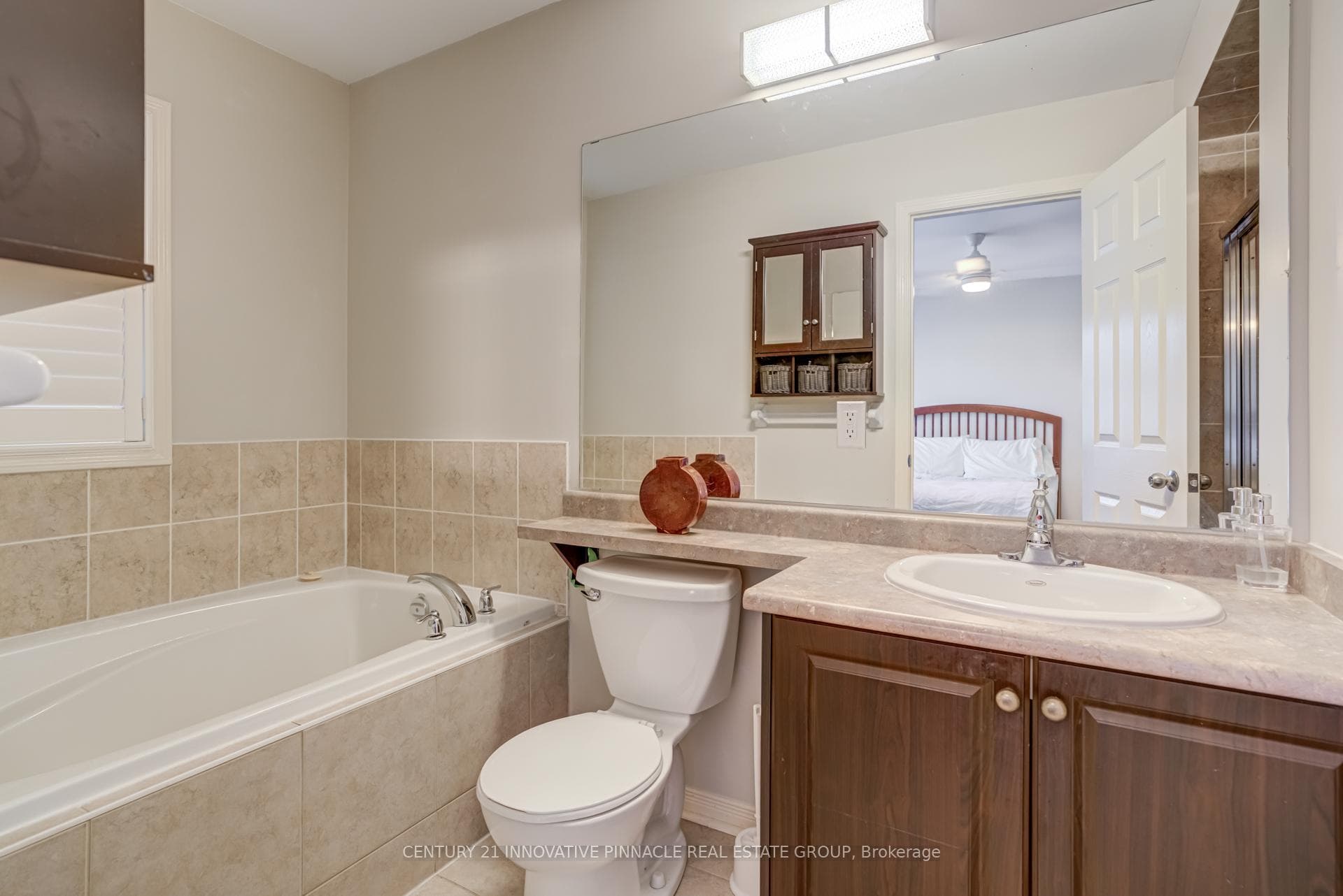 1701 Finch Avenue Unit 9 photo 28