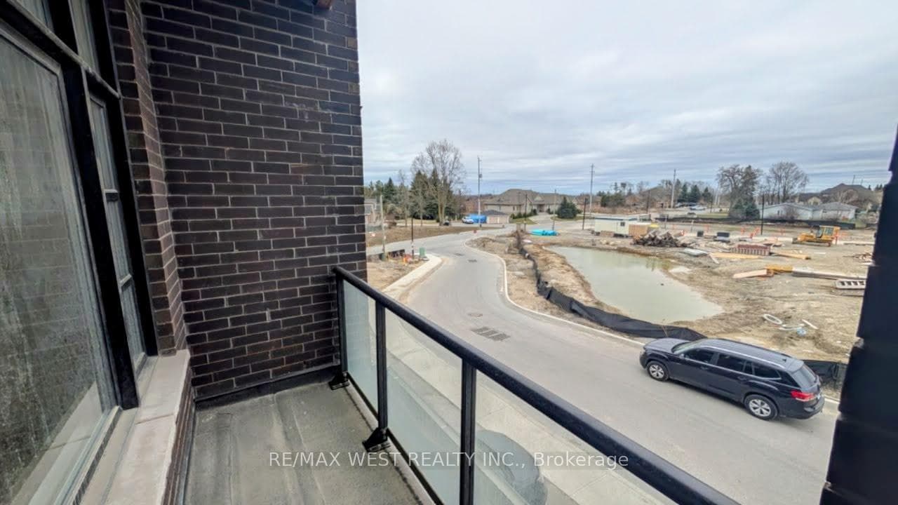 2nd Floor Front Balcony