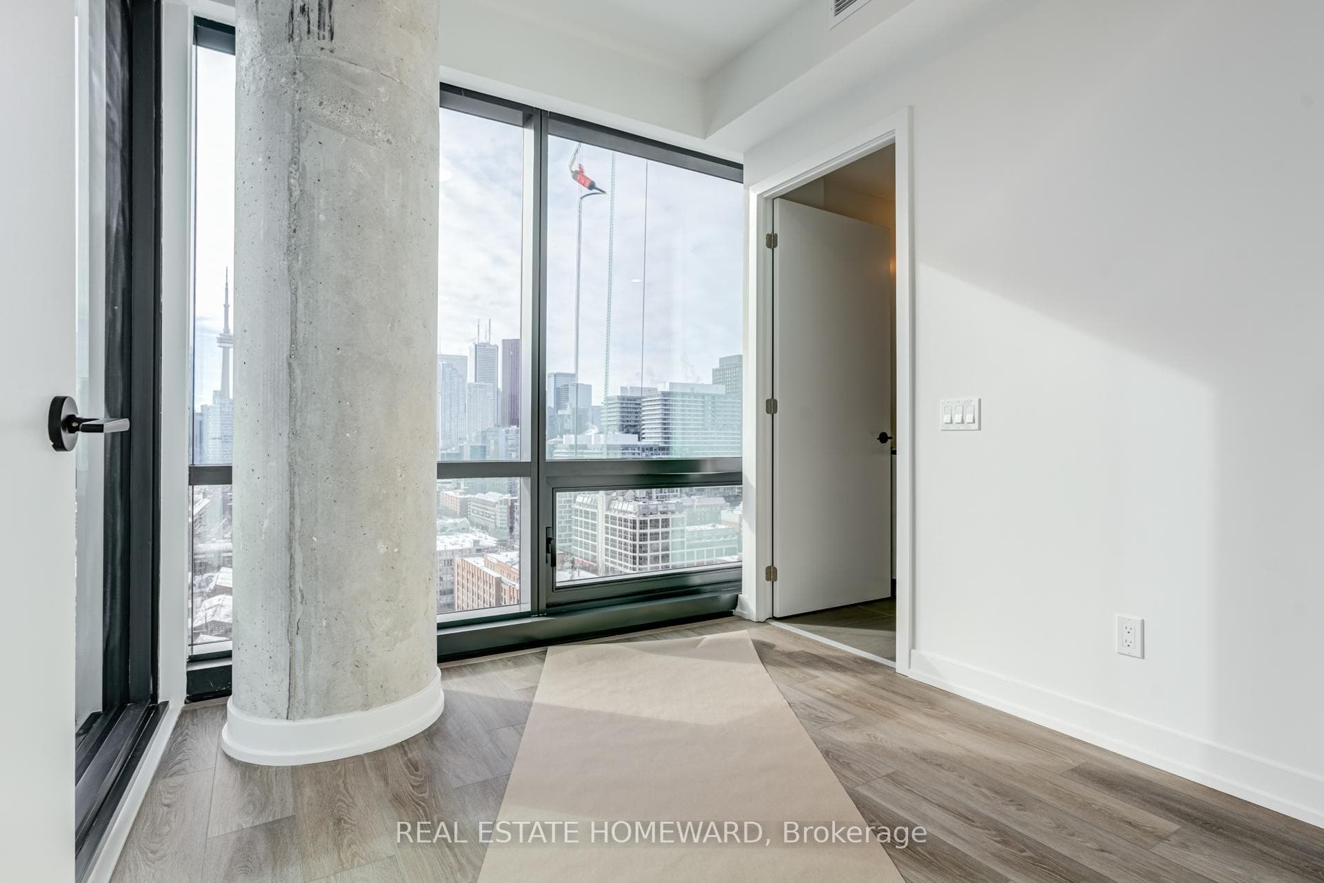 35 Parliament Street Unit 2104 photo 19