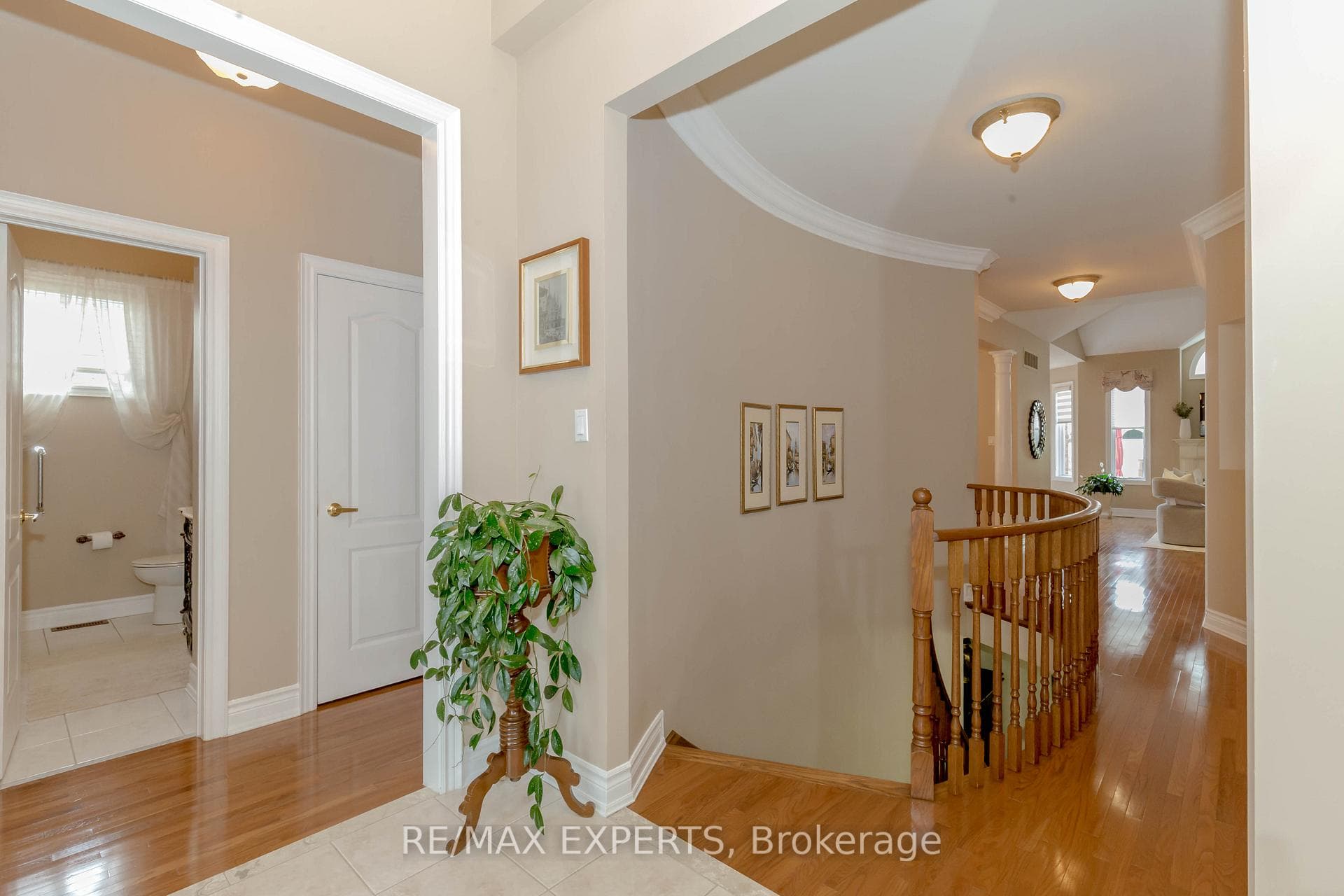 12 Aventura Crescent photo 5