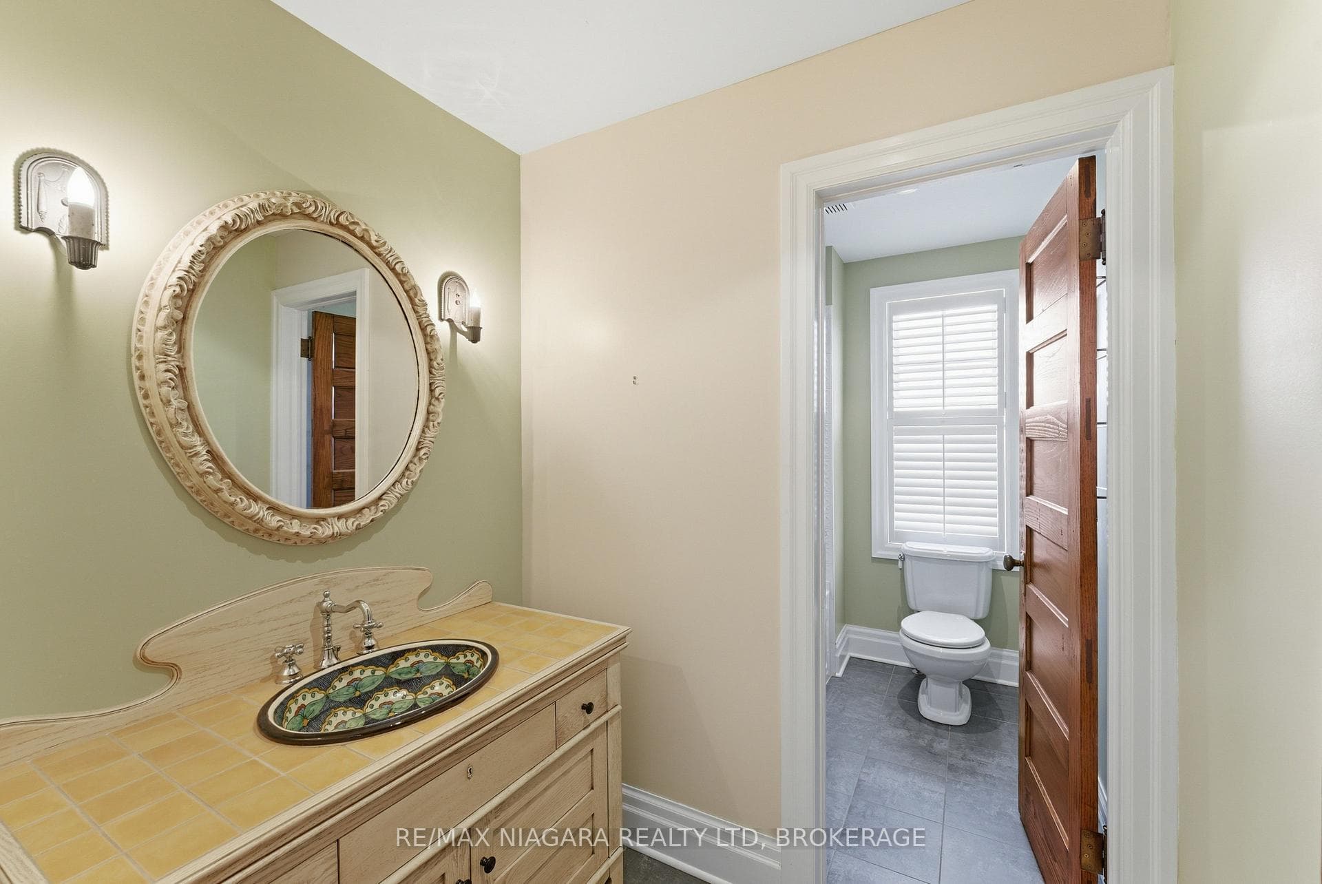 2 SAMUEL Street photo 36