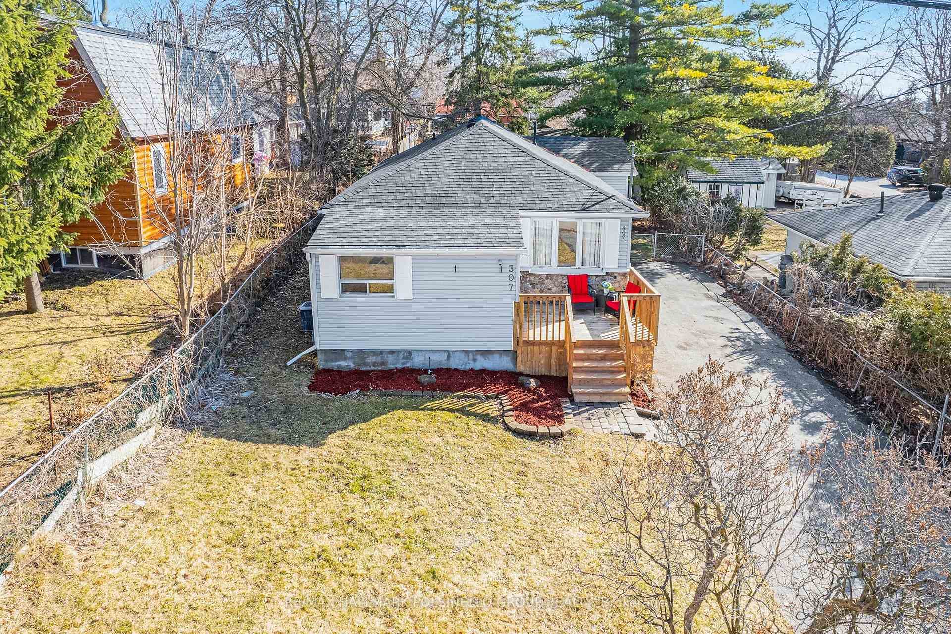 307 Miami Drive photo 2