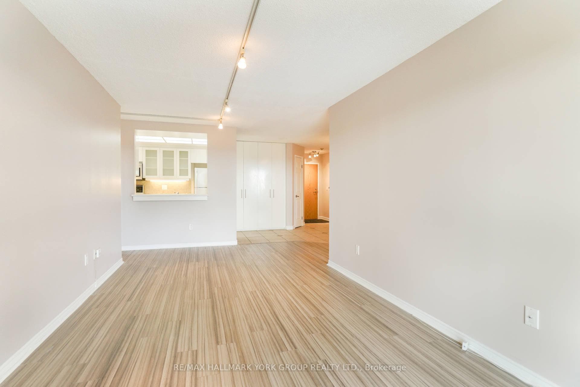 7 Concorde Place Unit 1202 photo 11