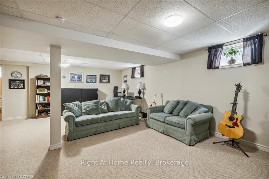 922 RUBY Avenue photo 31