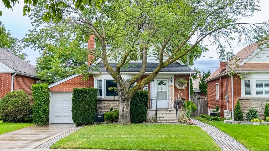 32 Jefferson Avenue photo 1