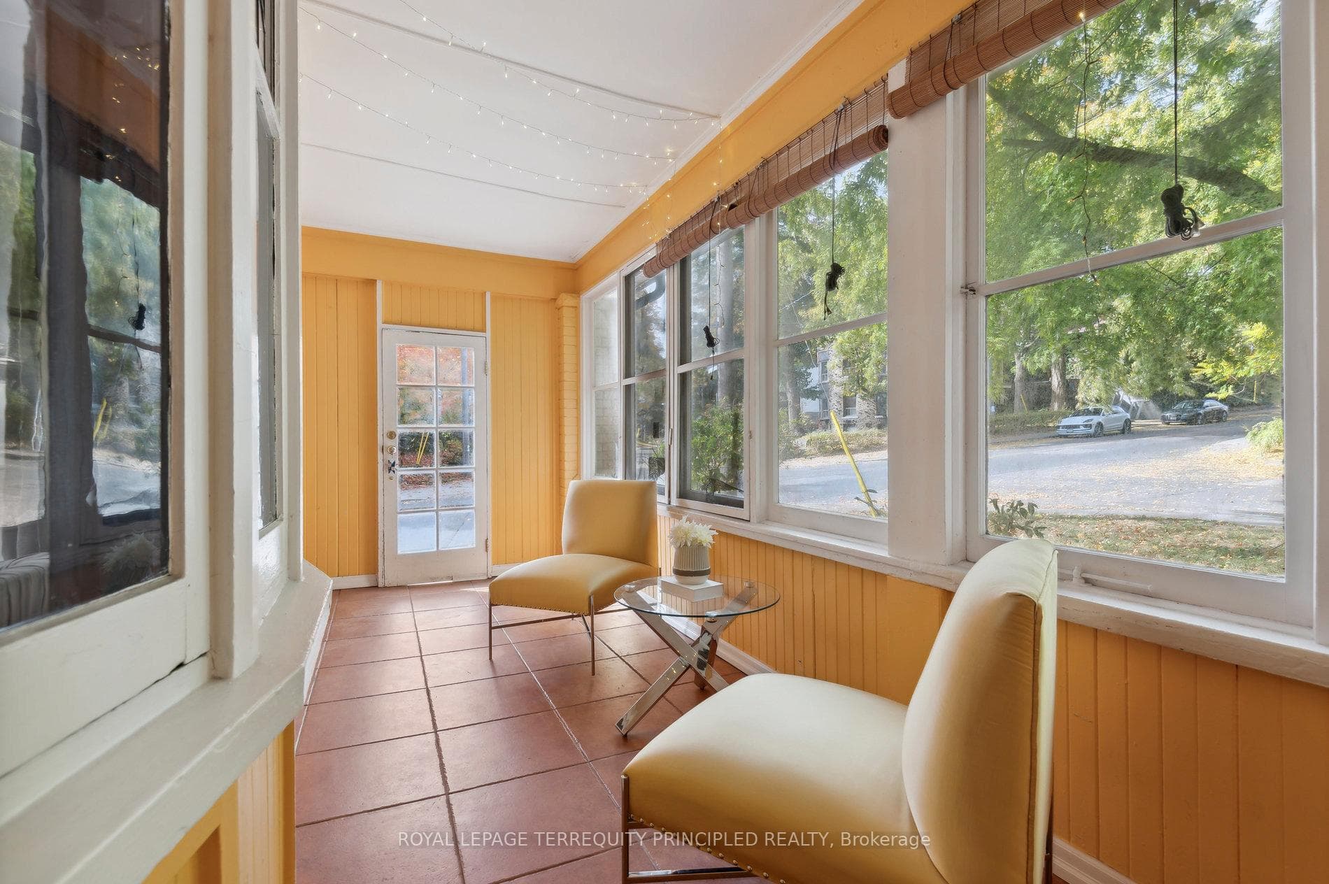 39 Oakwood Avenue photo 17