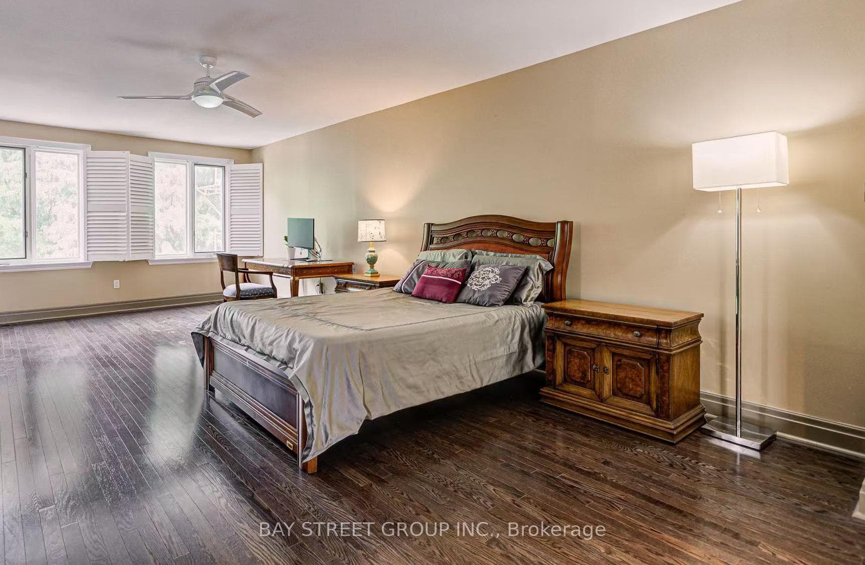 529 Davenport Road photo 16