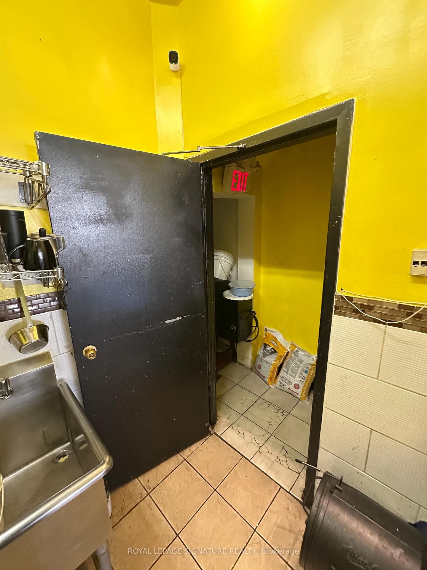 854 Bathurst Street Unit Store Front photo 30