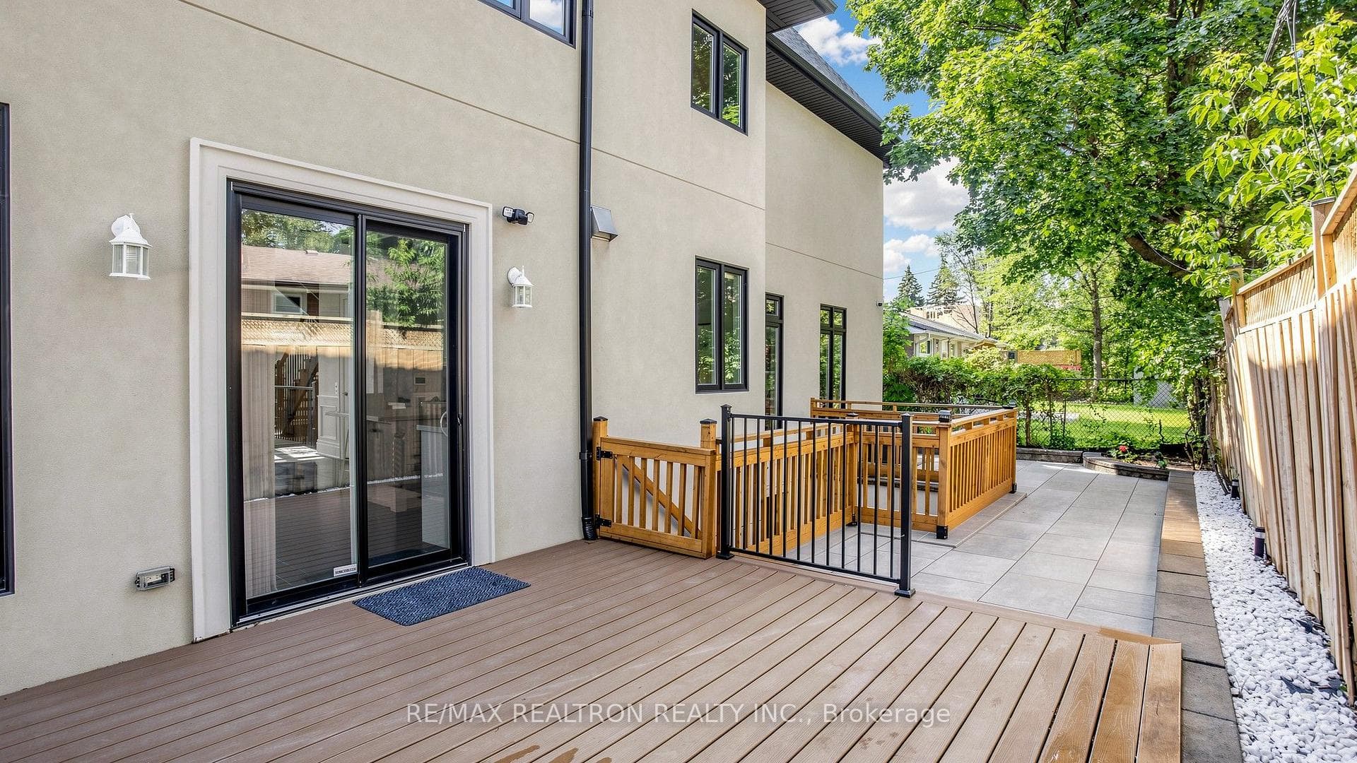 10 Bayberry Crescent photo 47