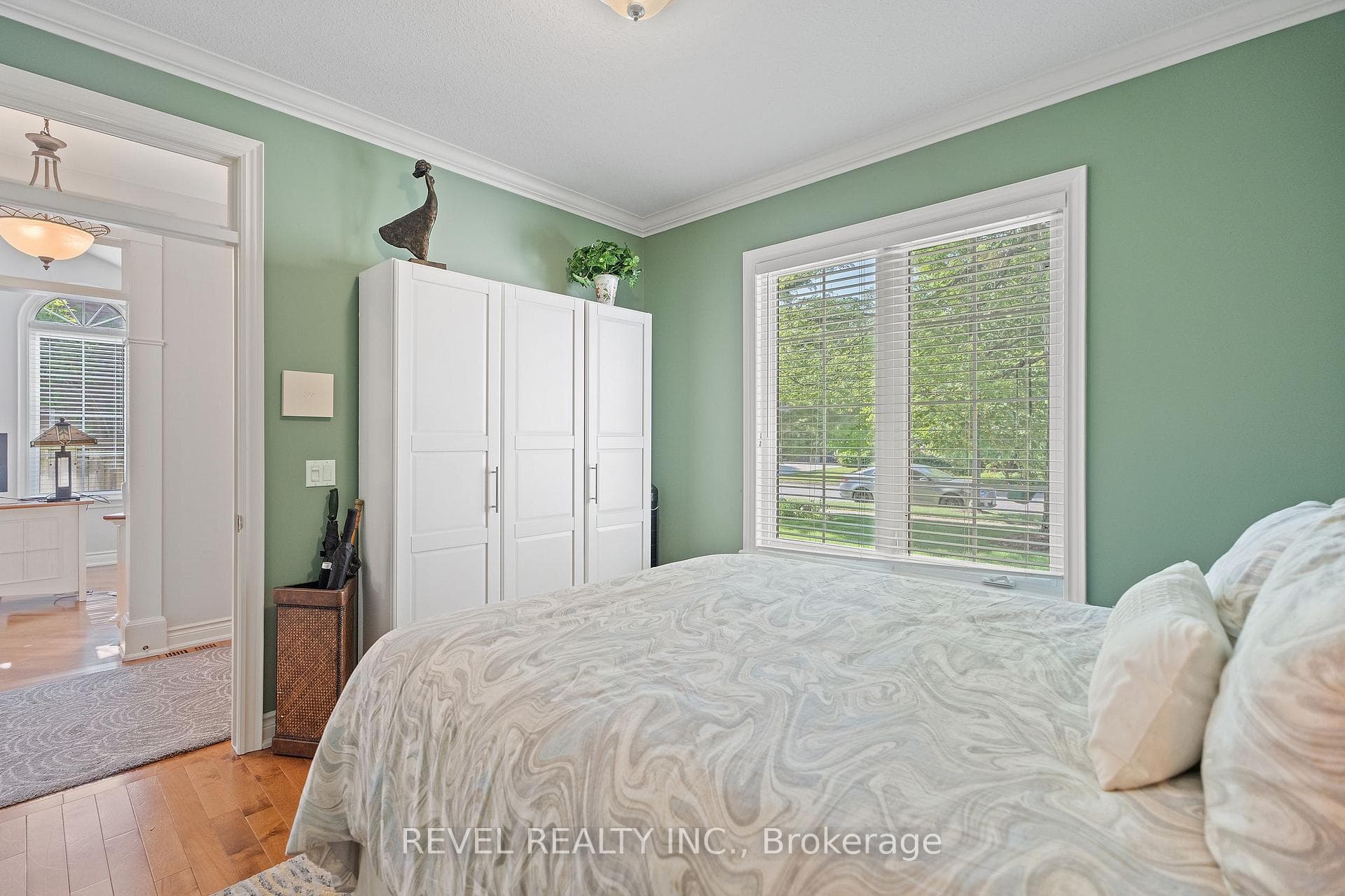 15 Bacon Lane photo 13
