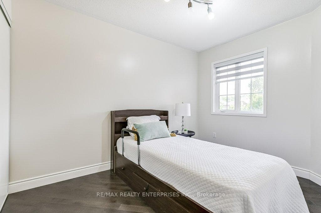 3857 Foxborough Trail photo 16