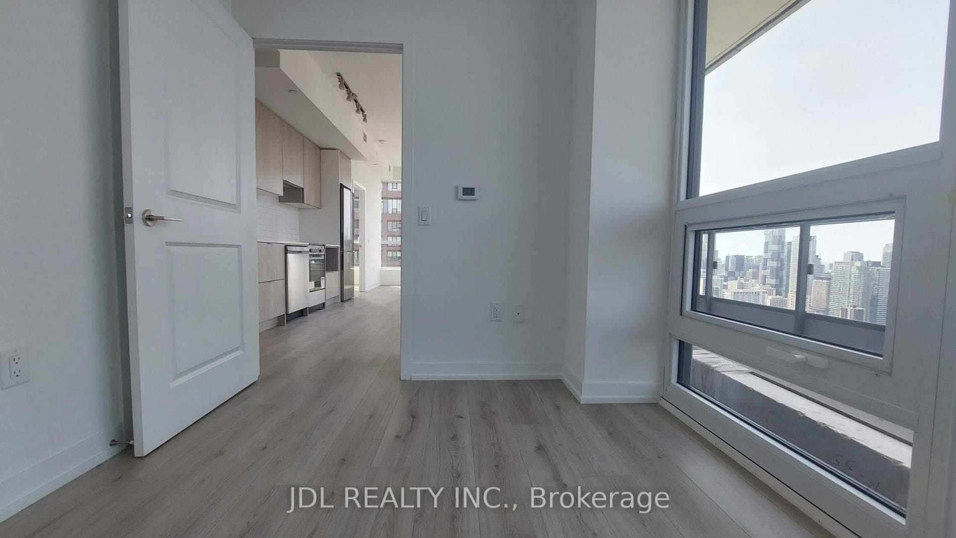 395 Bloor Street Unit 3702 photo 7