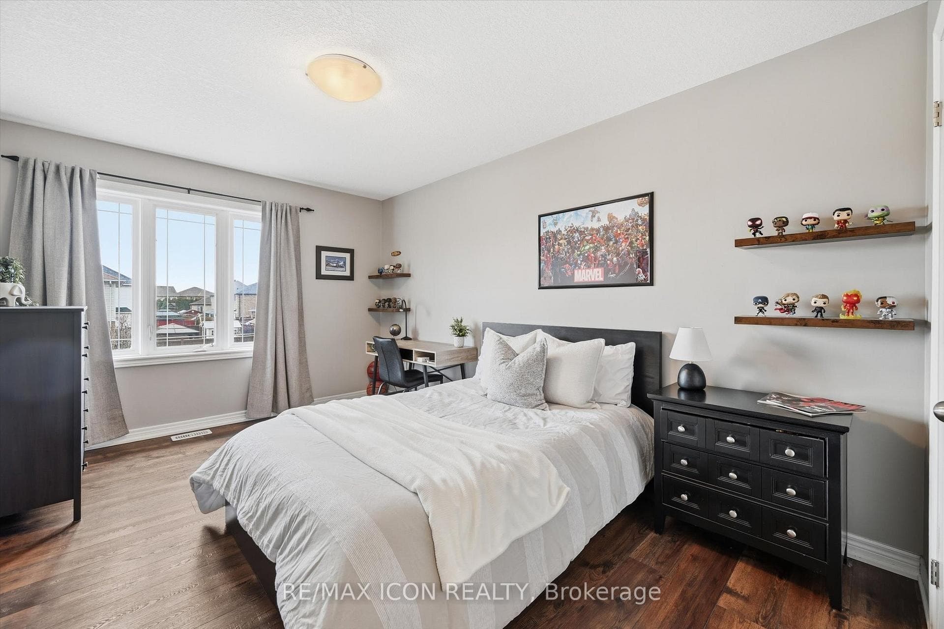 64 Springvalley Crescent photo 27