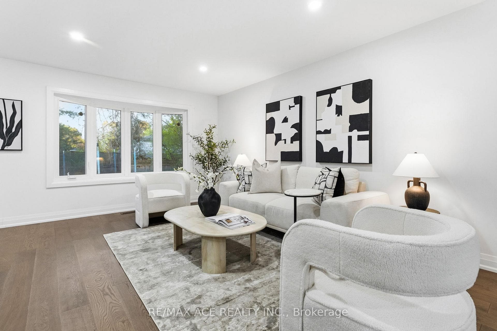399 Lawson Road photo 10